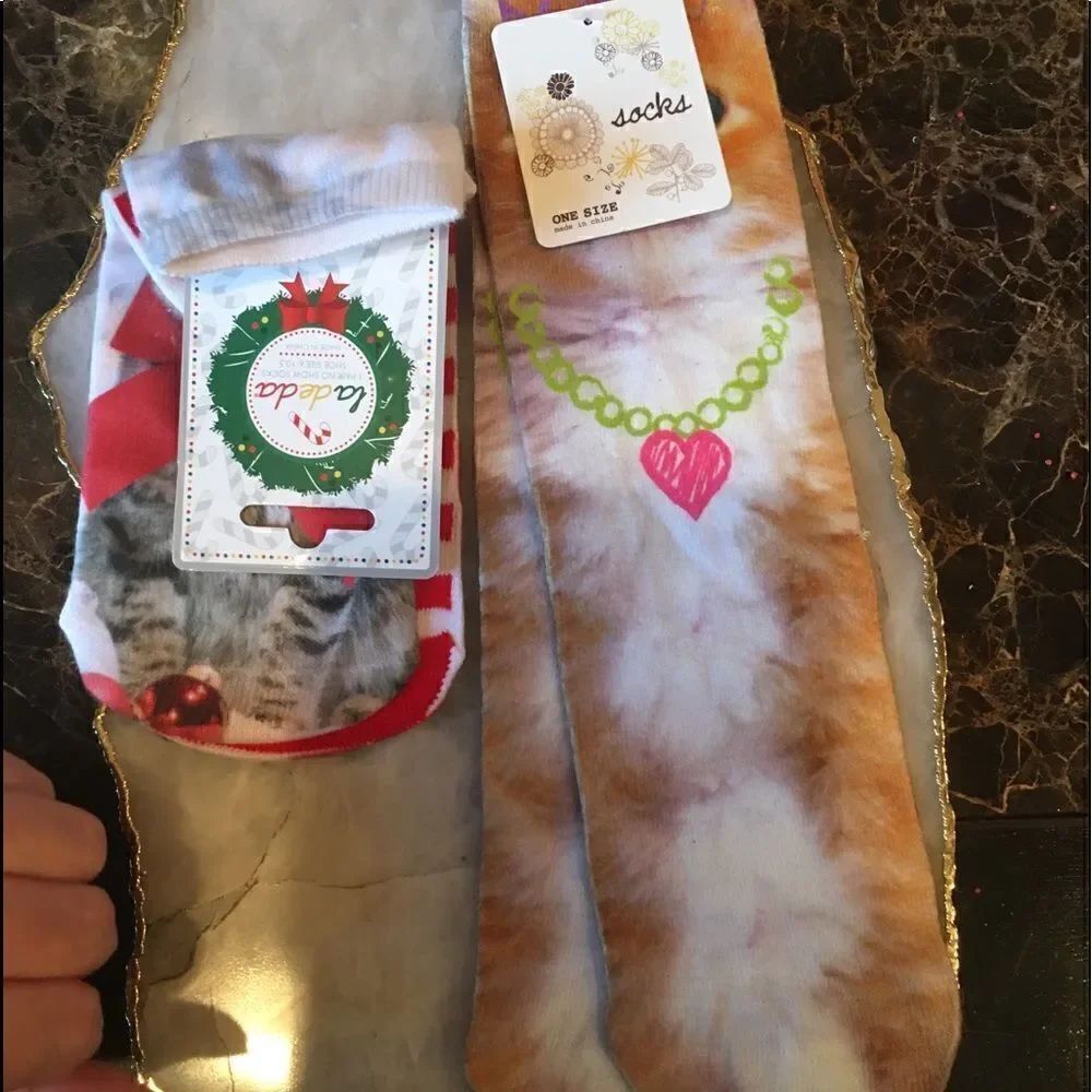 🐈⬛ - 🎃 CAT SOCKS! So cute 2 pairs! - Picture 7 of 8